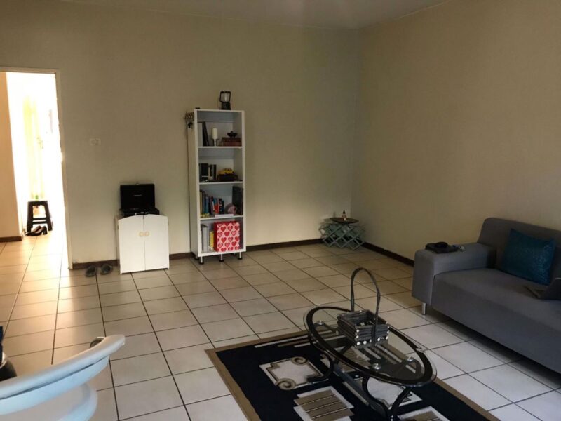 2 Bedroom Apartment / Flat to Rent in Clarendon R6000 - Image 11