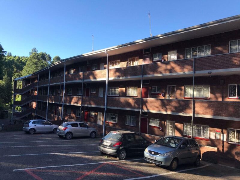 2 Bedroom Apartment / Flat to Rent in Clarendon R6000 - Image 14